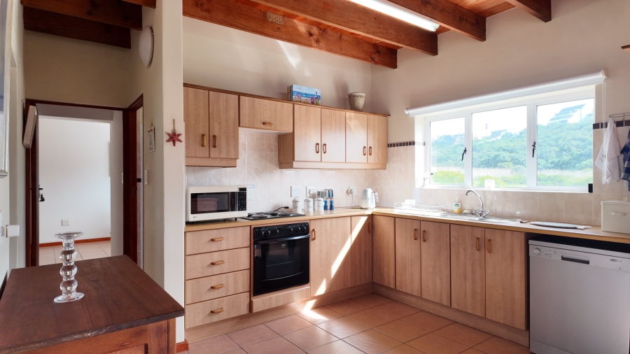 4 Bedroom Property for Sale in Stilbaai Wes Western Cape